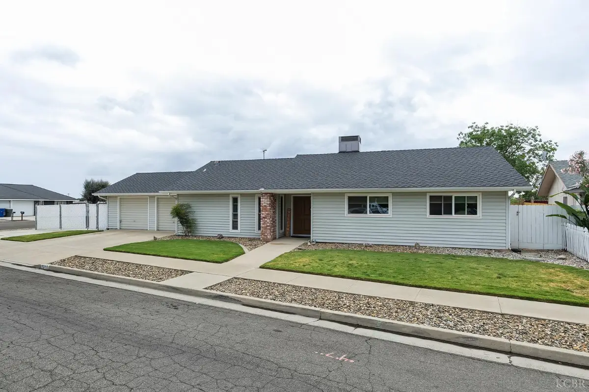 1910 Roland Drive, Hanford, CA 93230 - #1