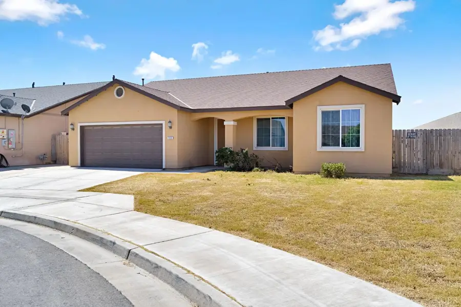 1533 W Kepler Court W, Hanford, CA 93230 - #2