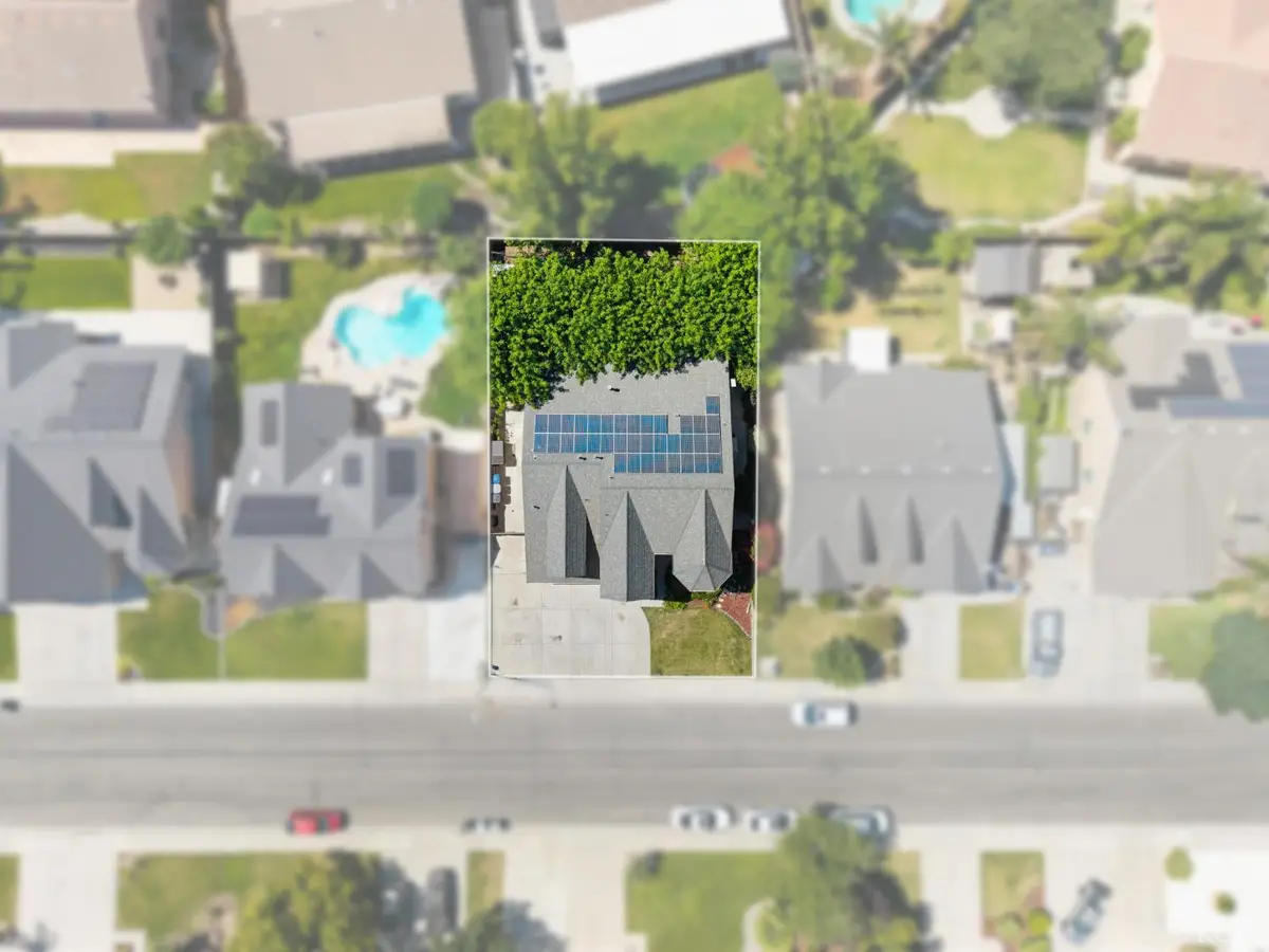 1541 W Chianti Way, Hanford, CA 93230 - #1