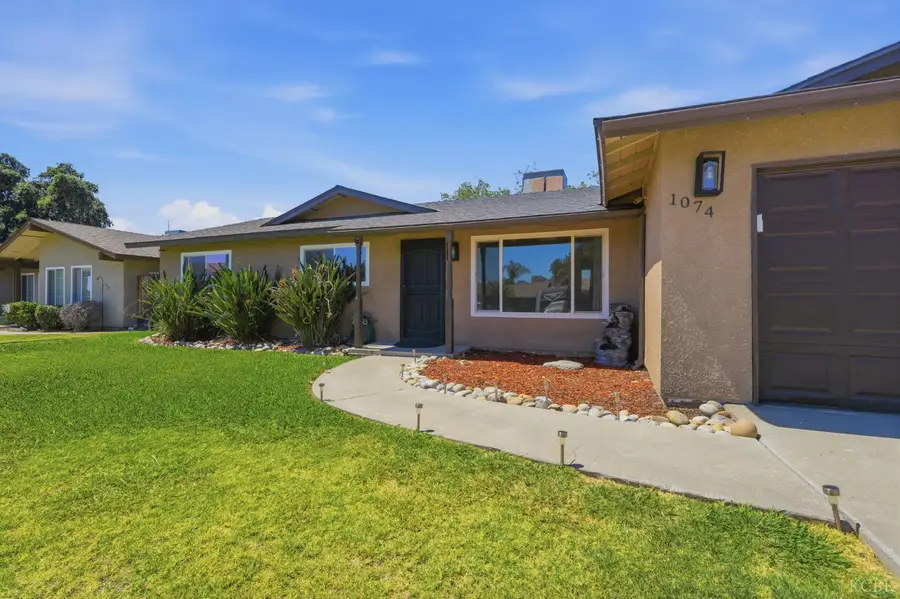1074 Raymond Road, Hanford, CA 93230 - #2