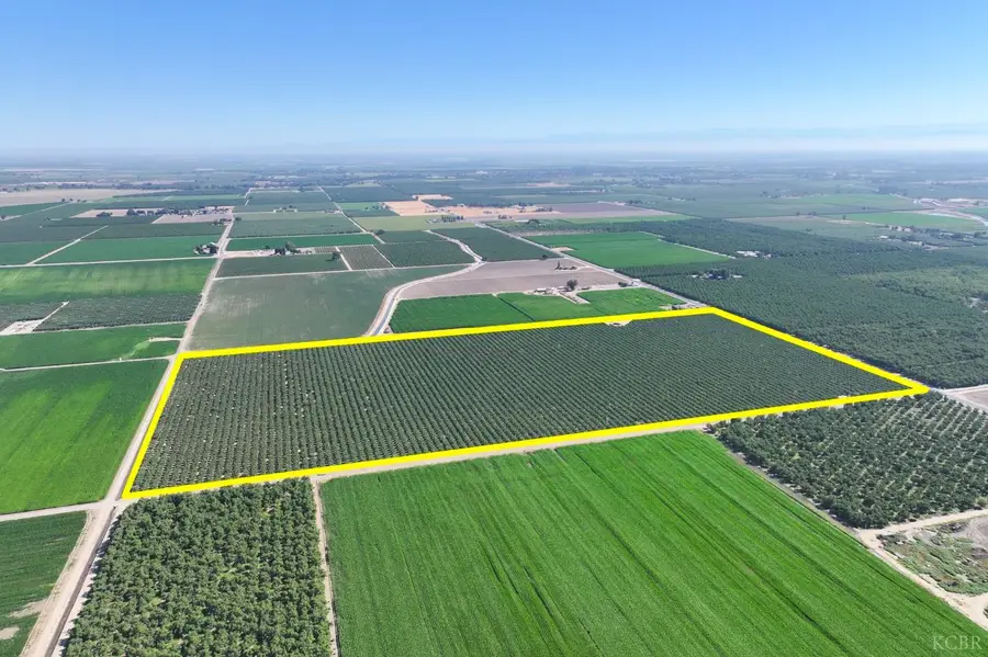 14056 Elgin Avenue, Hanford, CA 93230 - #2