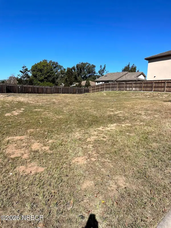 1021 Sunrise Drive, Santa Maria, CA 93455