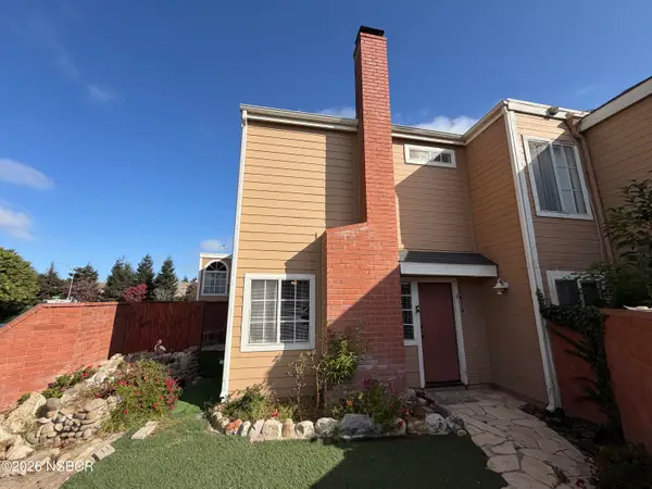 2414 Village Green, Santa Maria, CA 93455