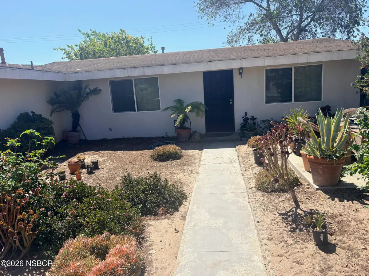 1424 Calle Pasado, Lompoc, CA 93436 - #1