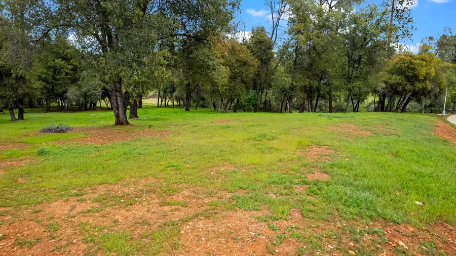 13315 Tierra Heights Road, Redding, CA 96003 - Image #2