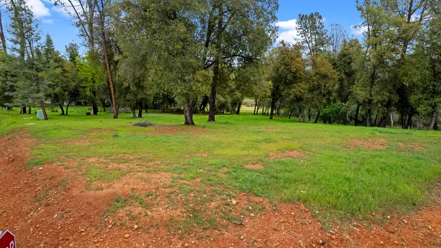 13315 Tierra Heights Road, Redding, CA 96003 - Image #3