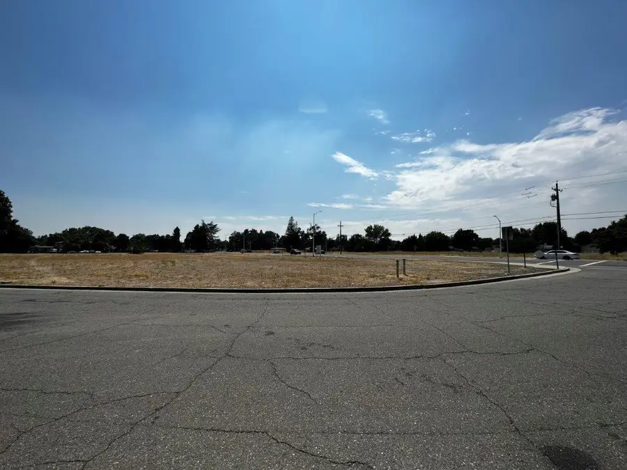 North St, Anderson, CA 96007 - #2