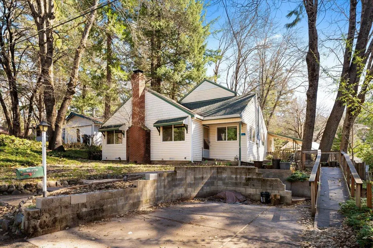 4418 Gleaves Avenue, Dunsmuir, CA 96025 - Image #1