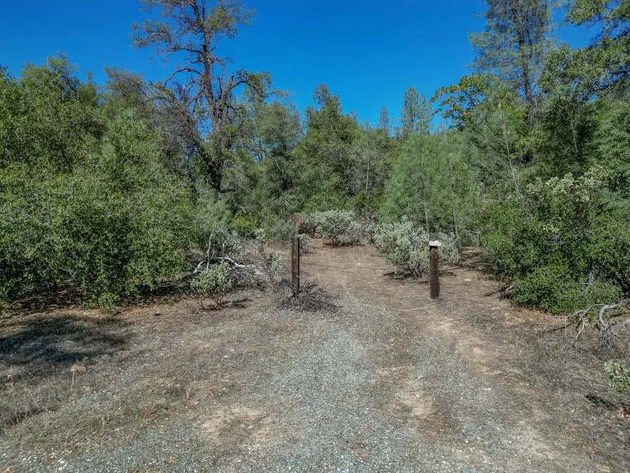 12694 Walker Mine Road, Redding, CA 96003 - Image #3