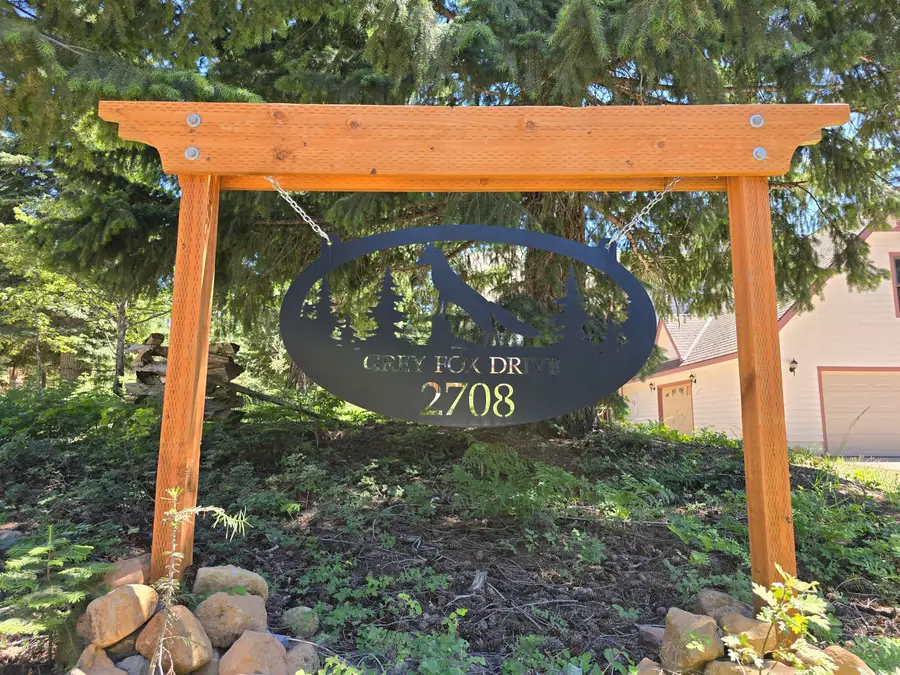 2708 Grey Fox Drive, Weed, CA 96094 - Image #2