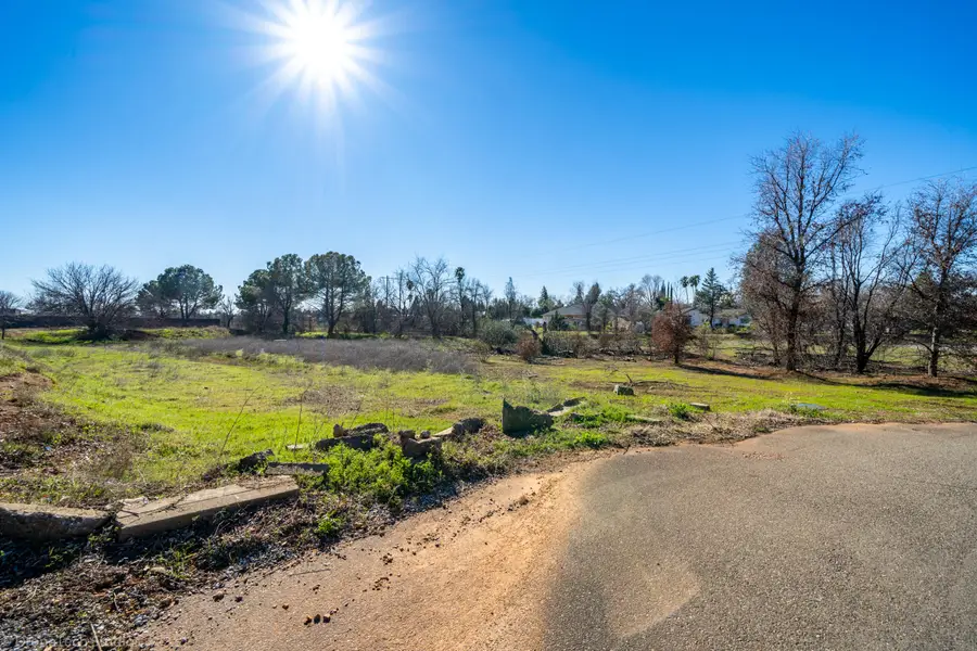 7530 Lockheed Drive, Redding, CA 96002 - Image #3