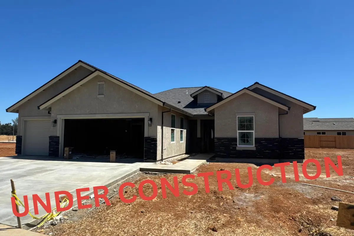 3063 Karuk Avenue, Redding, CA 96002 - Image #1