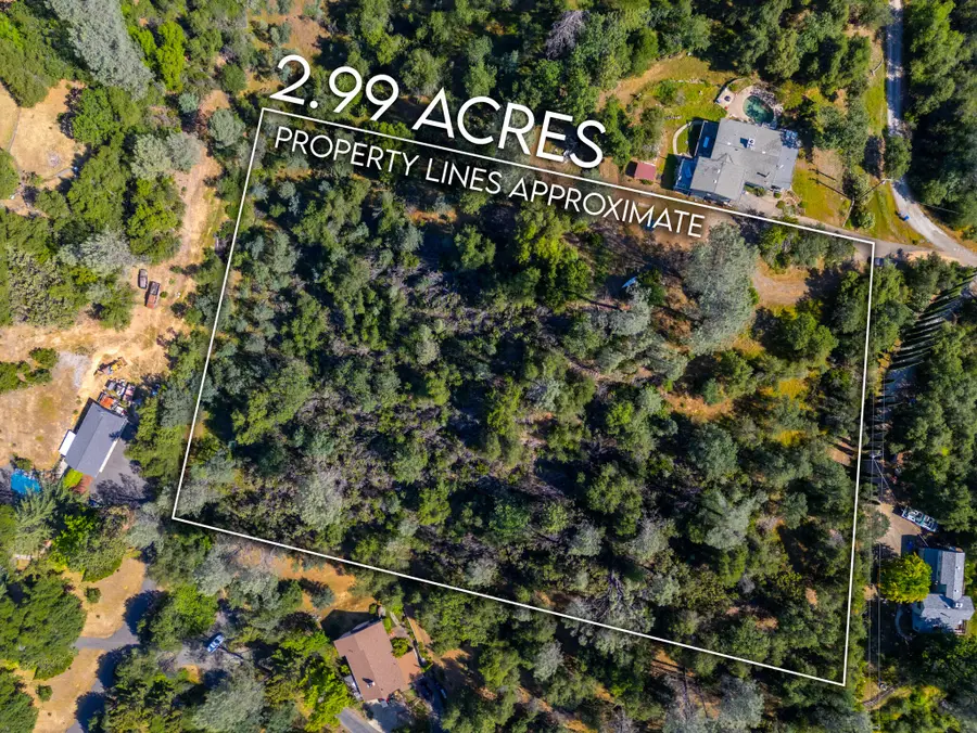3280 Cowgill Lane, Redding, CA 96003 - Image #2