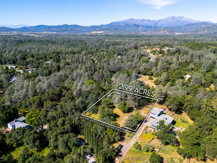 3280 Cowgill Lane, Redding, CA 96003 - Image #3