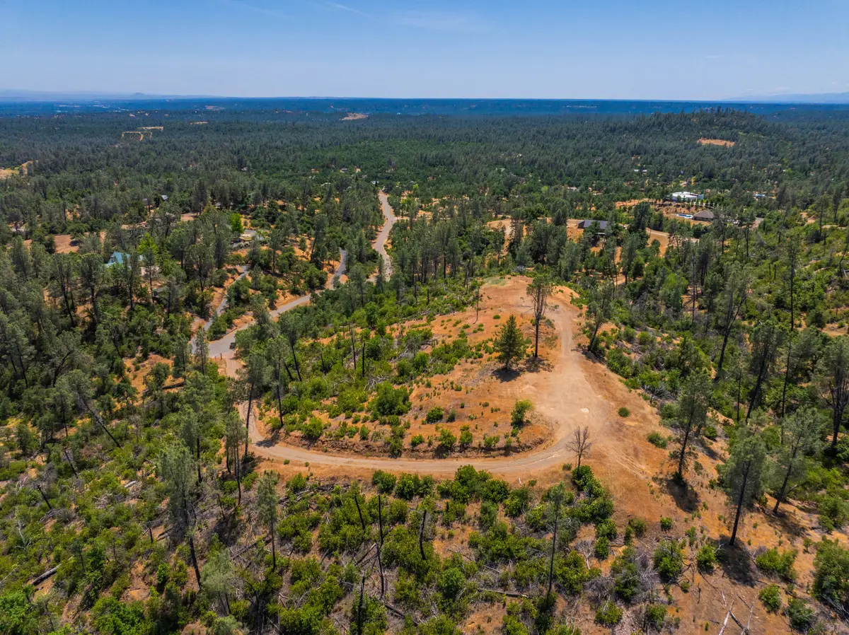 9472 Chaparral Drive, Redding, CA 96001 - Image #1