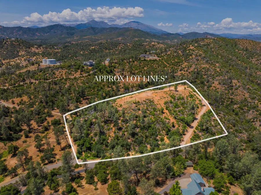 9472 Chaparral Drive, Redding, CA 96001 - Image #2