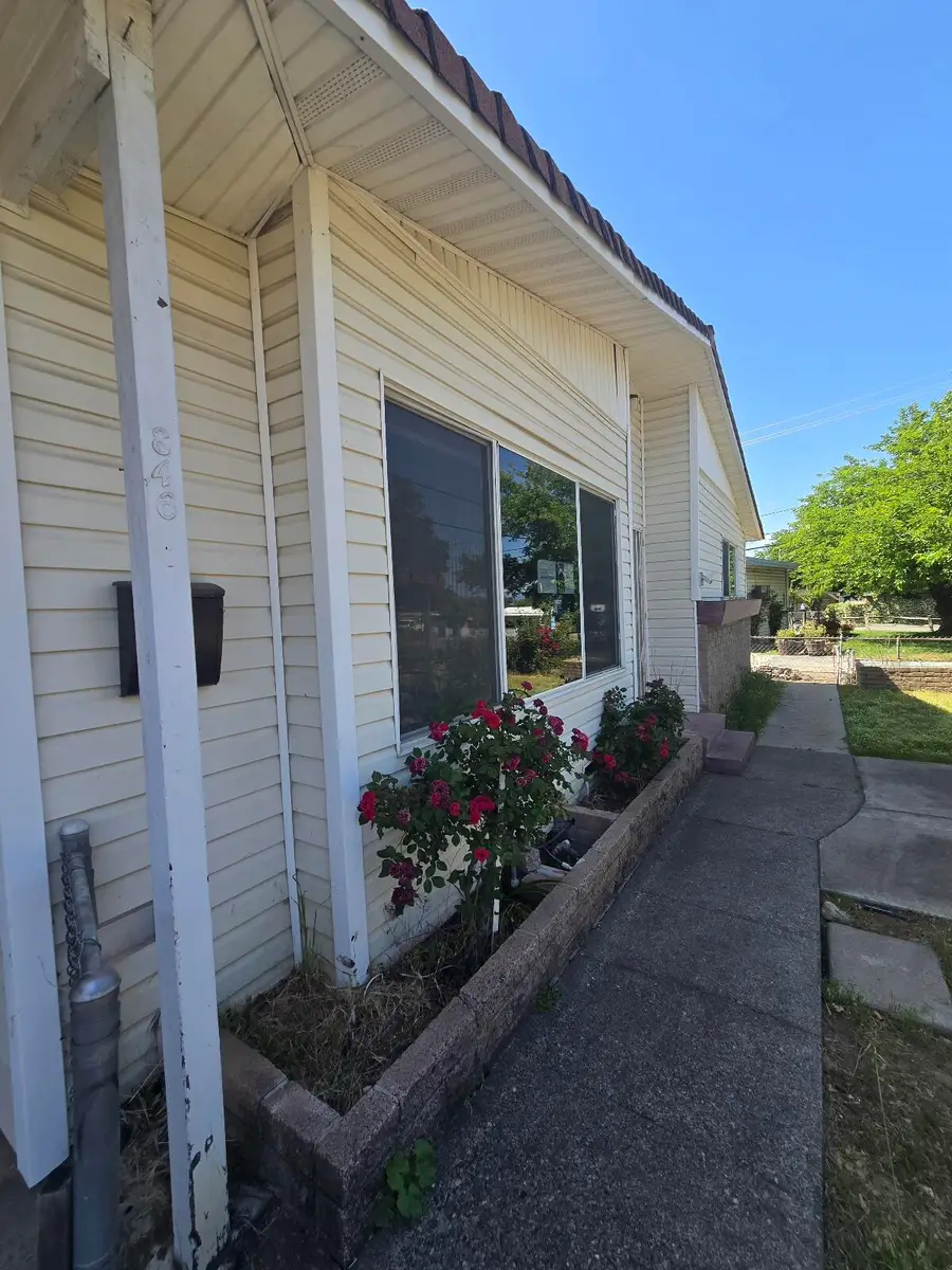 846 Ridge Road, Redding, CA 96003 - Image #3