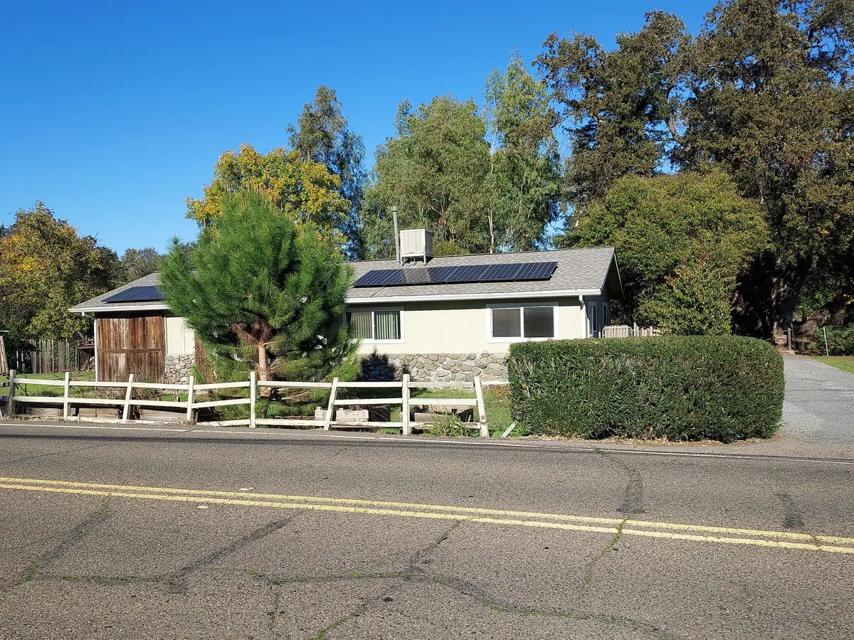2827 Stingy Lane, Anderson, CA 96007 - Image #1