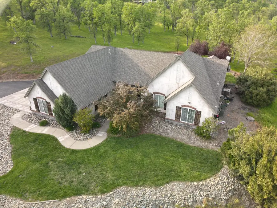 20700 Bernard Way, Redding, CA 96003 - #3