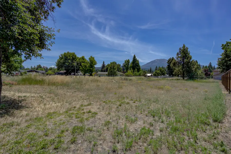 37153 /55 Siskiyou Street, Burney, CA 96028 - Image #2
