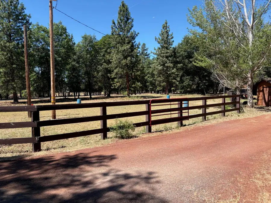 41250 Old School Road, Fall River Mills, CA 96028 - Image #3