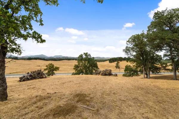 Somerset Drive, Bella Vista, CA 96008