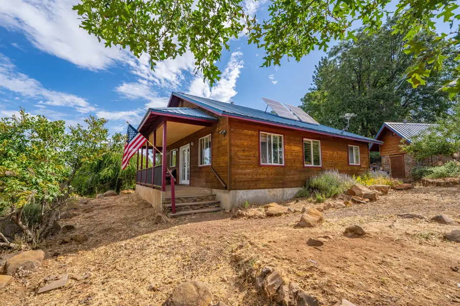 16450 Buzzard Roost Road, Round Mountain, CA 96084 - Image #2