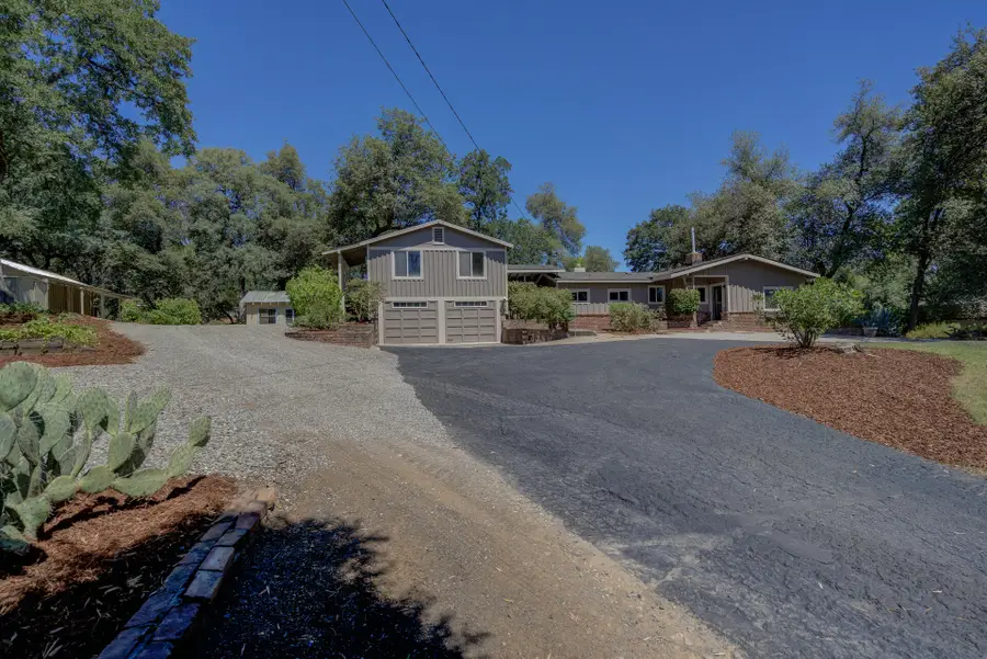 12194 Lake Boulevard, Redding, CA 96001 - Image #2