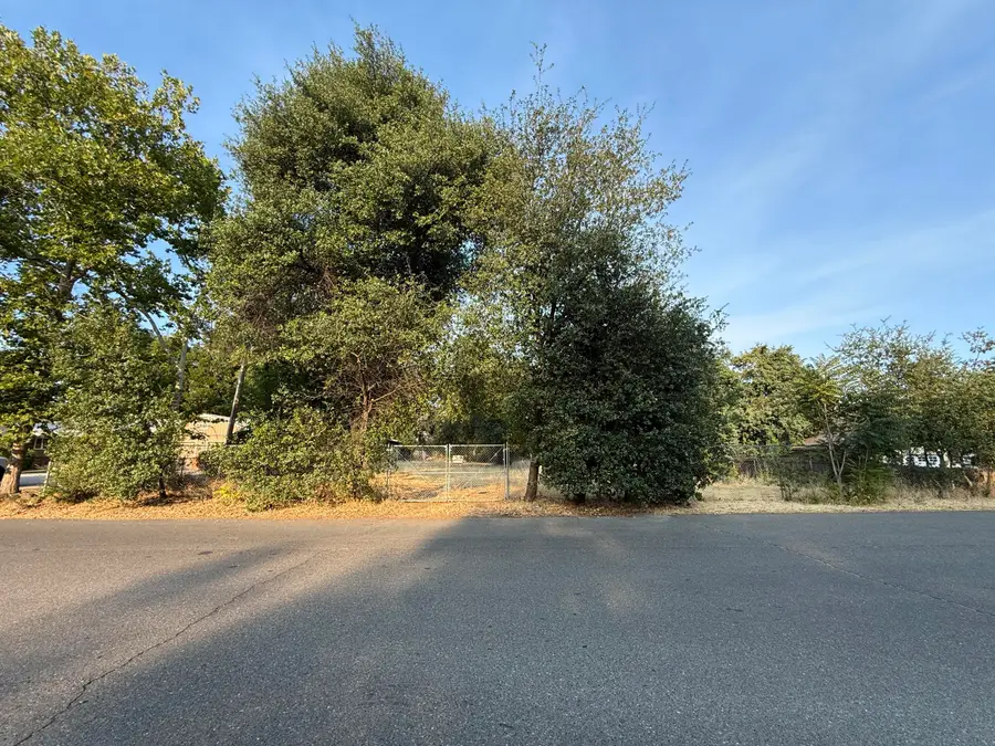 3293 Middleton Lane, Redding, CA 96002 - Image #3