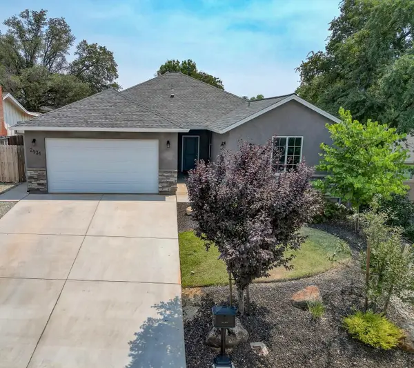 2531 Rainbow Lane, Redding, CA 96002