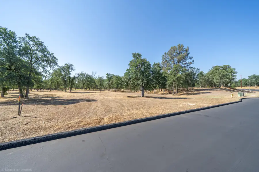 13323 Alicia Parkway, Redding, CA 96003 - Image #3