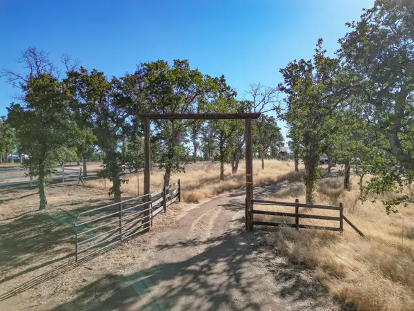 16300 Ranchero Drive, Red Bluff, CA 96080