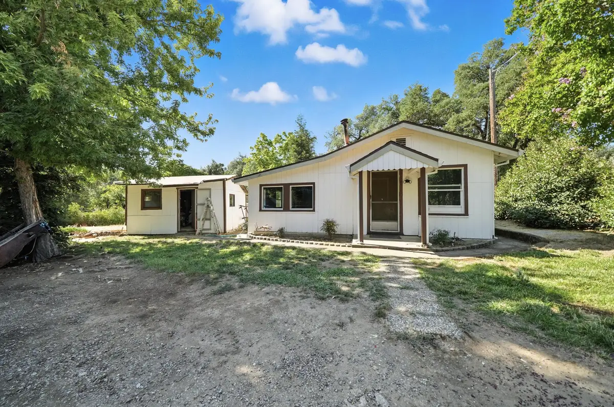 17789 Peterson Lane, Redding, CA 96003 - Image #1