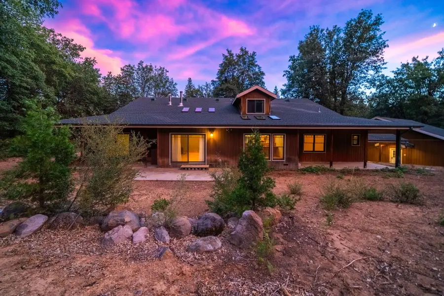 729 Dogwood Lane, McCloud, CA 96057 - Image #2