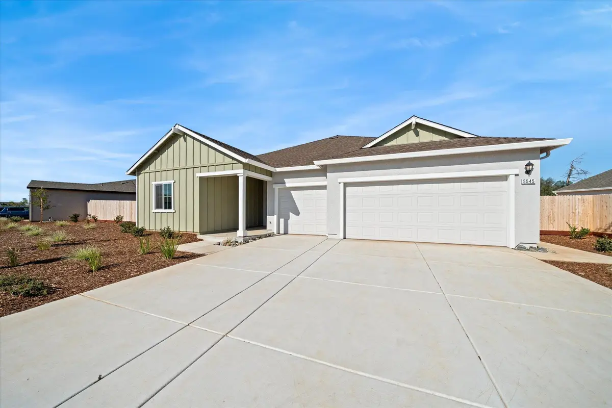 5545 Feathers Avenue, Redding, CA 96002 - Image #1
