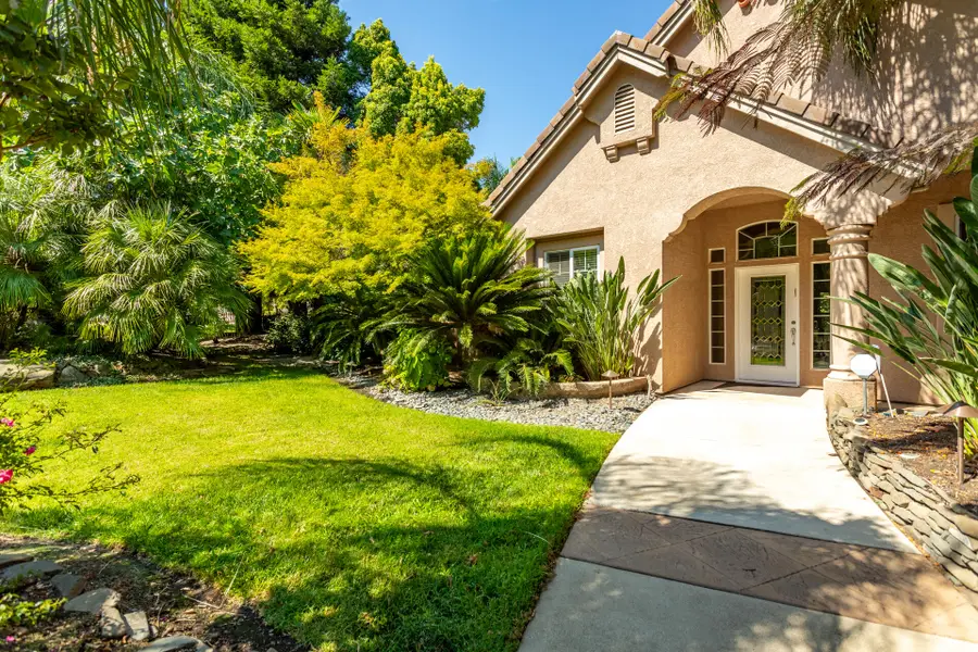 13380 Tierra Heights Road, Redding, CA 96003 - Image #2