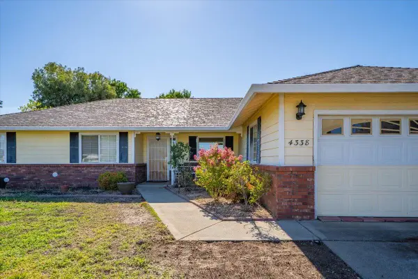 4338 Blazingwood Drive, Redding, CA 96001