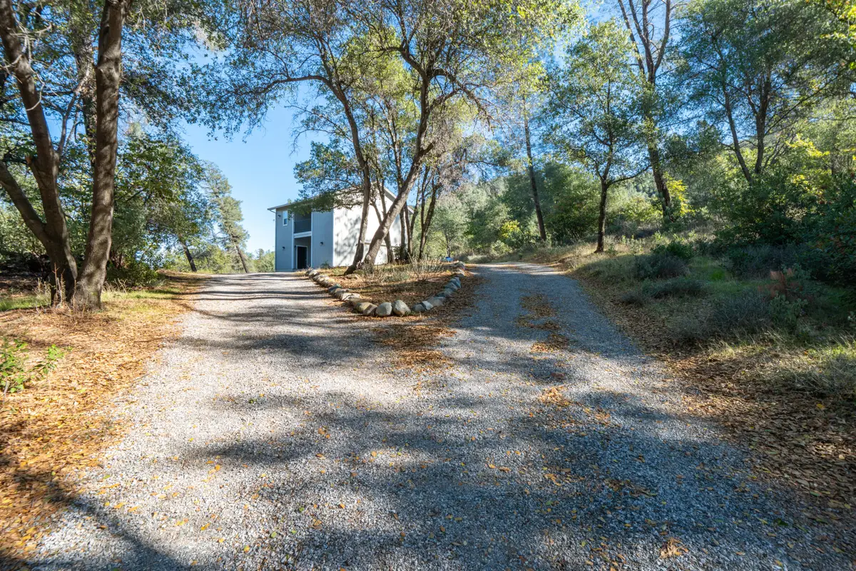 19404 Peppernut Drive, Redding, CA 96003 - Image #1