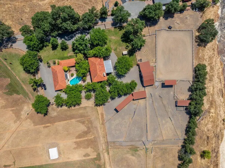 5521 Churn Crk Road, Redding, CA 96002 - Image #3