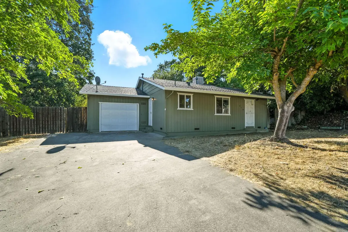 810 Ashmount Avenue, Red Bluff, CA 96080 - Image #1