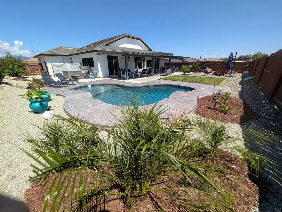 4205 Acadia Place, Redding, CA 96001 - Image #2