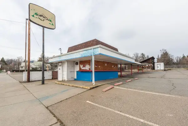 1081 Main Street, Weaverville, CA 96093