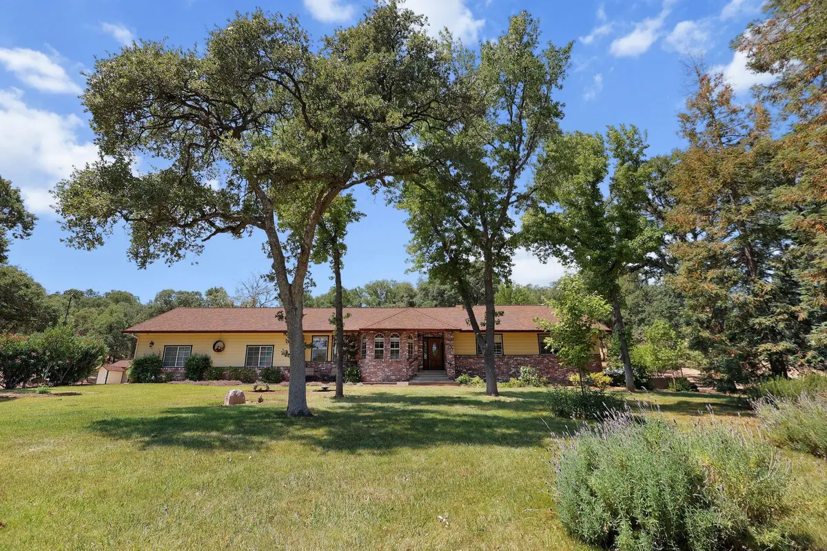 21247 Creekside Drive, Red Bluff, CA 96080 - Image #1