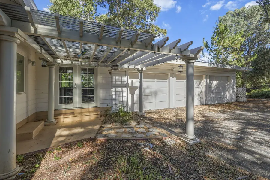 19782 N Old Oregon Trail, Redding, CA 96003 - Image #3