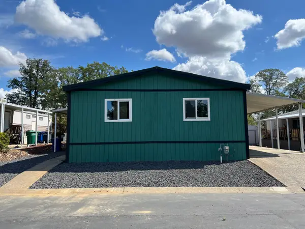 1401 Menomenee Lane, Redding, CA 96003