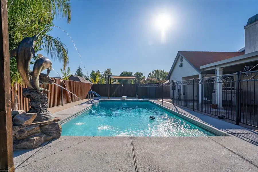 5810 Diamond Ridge Drive, Redding, CA 96003 - Image #2