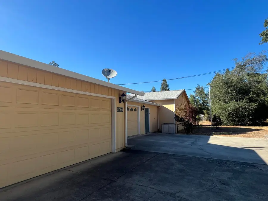 5090 Bogie Lane, Redding, CA 96002 - Image #3