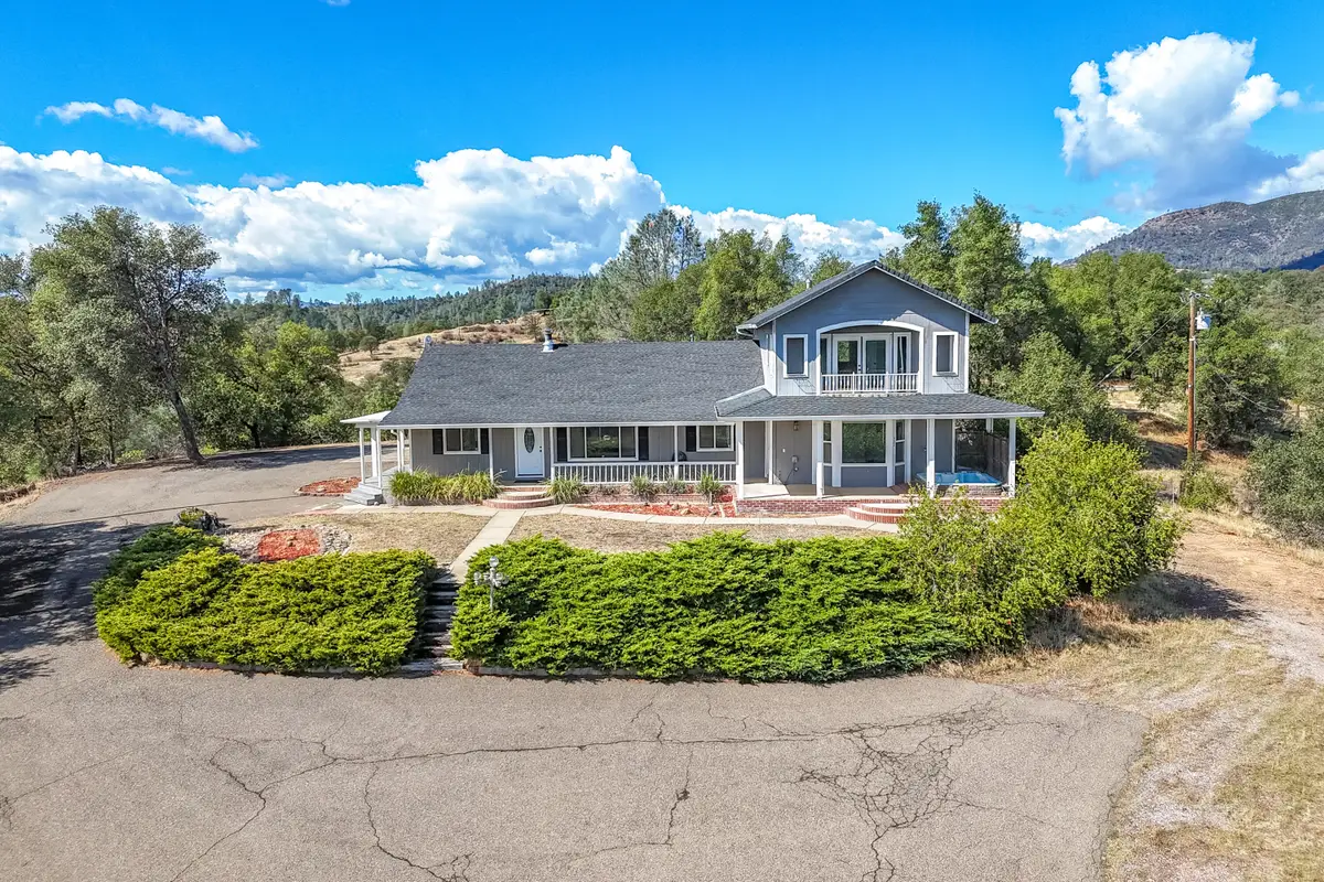 22129 E Elk Trail, Redding, CA 96003 - Image #1