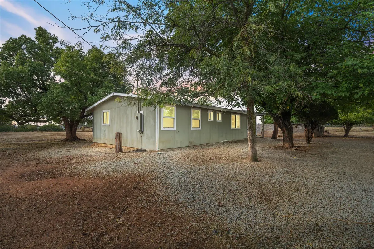 6400 Dale Lane, Anderson, CA 96007 - Image #1