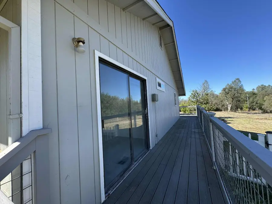 21283 Lela Lane, Redding, CA 96003 - Image #3
